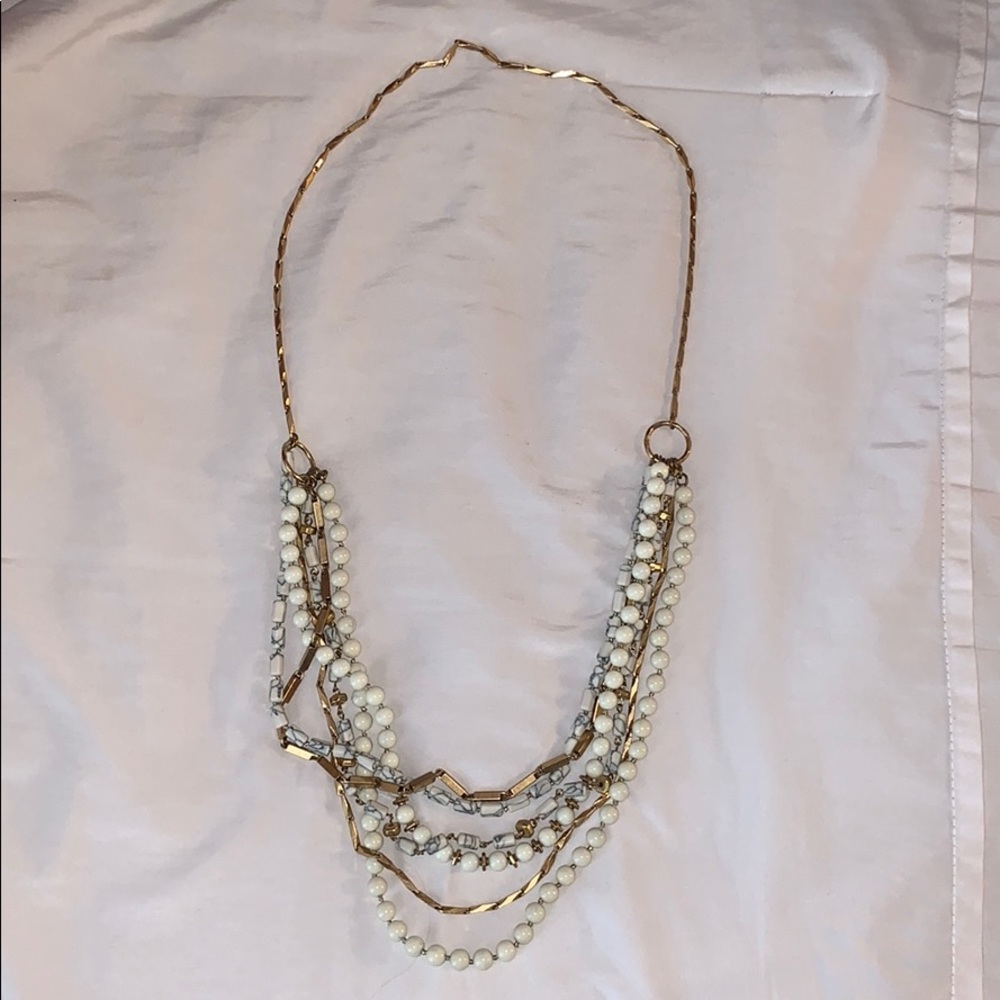 Beautiful Stella and dot necklace